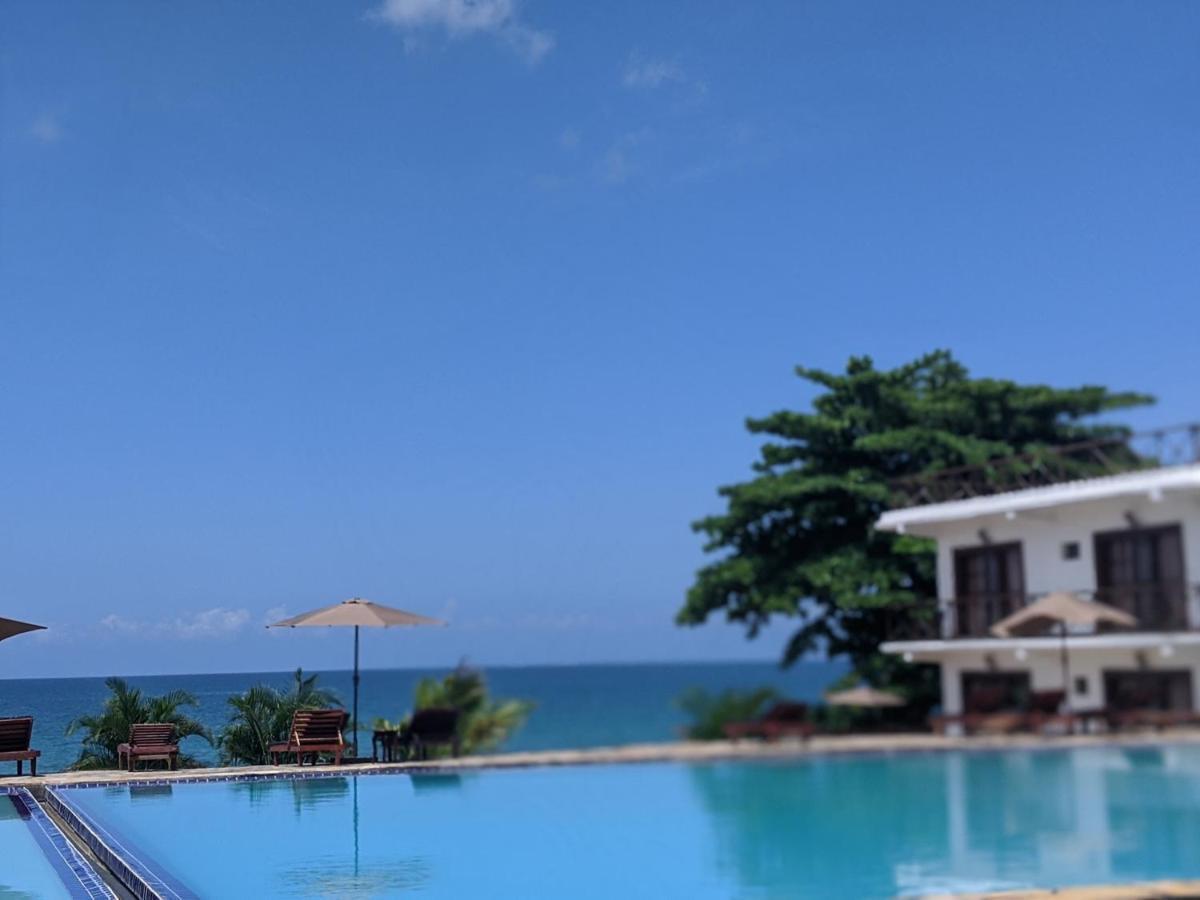 Amaan Ocean Hotel Kihinani Bububu Exterior foto